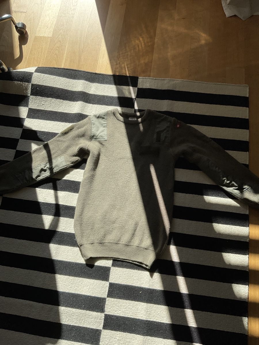 Schweizer Armee Pullover & Sweatshirts: Instruktoren Pullover Militär Gr.44 – Neu (gemäss Beschreibung) aus Zürich von ala_w279