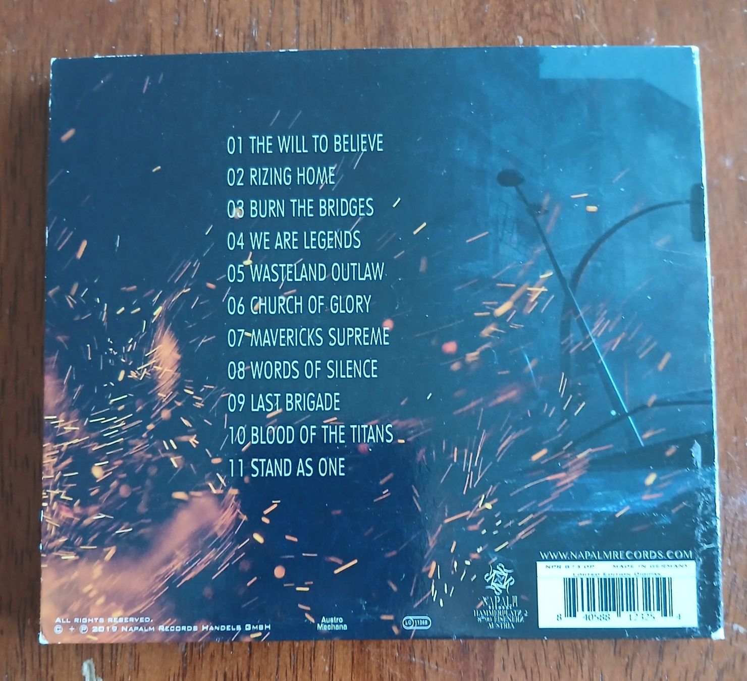 CD: Majesty - Legends (Digipack) – Usato da Bottens venduto da Davvil 1