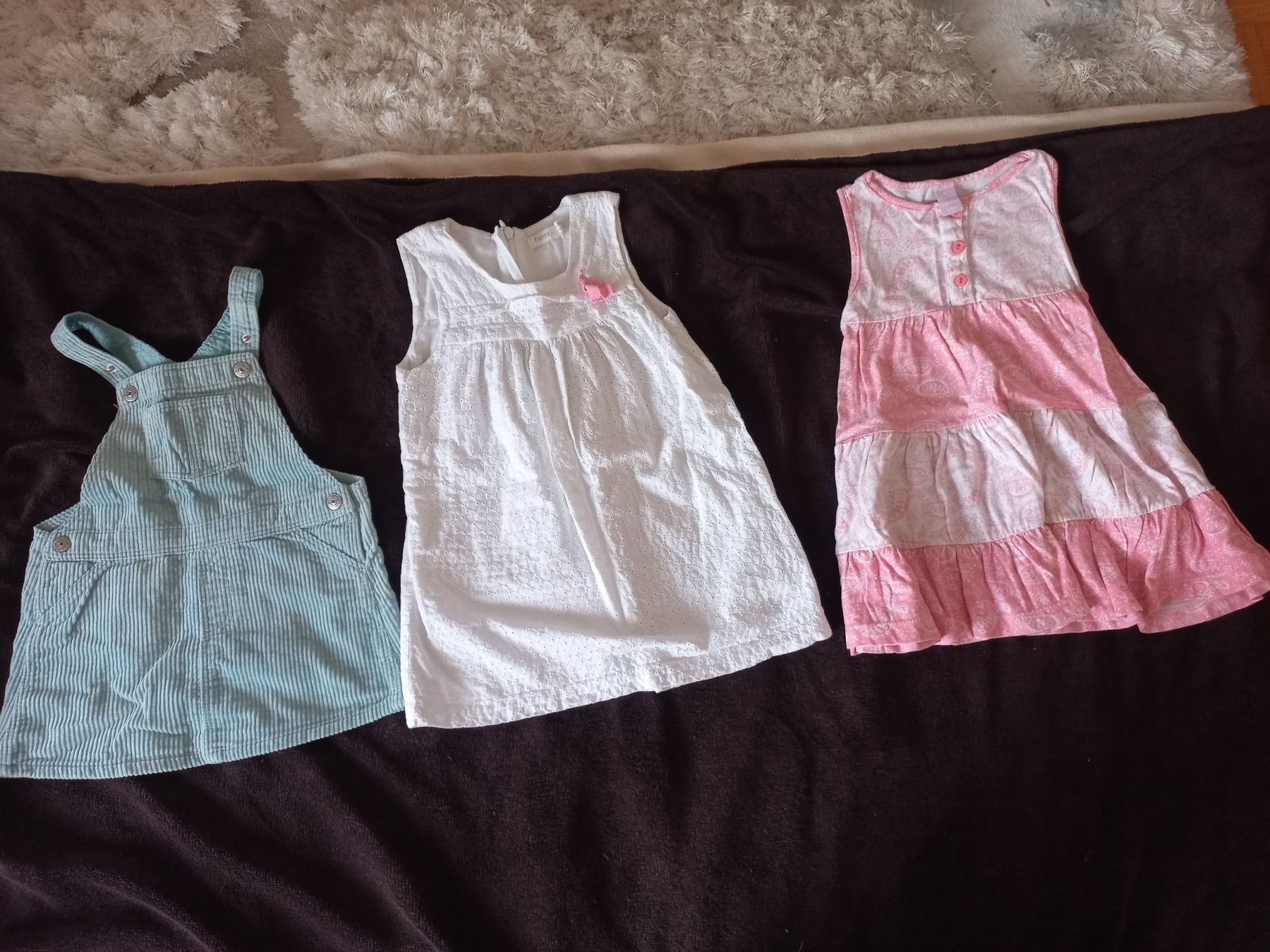 Lotti & Set di vestiti: 3 Kleider gr. 92 – Usato da Bachenbülach venduto da enigmatic