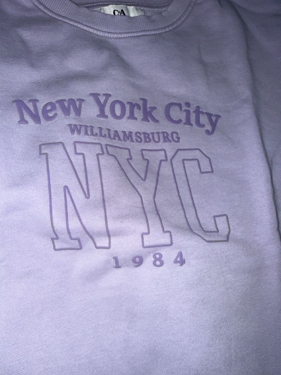 Pullover & Sweatshirts: Stylischer NYC Sweater Grösse 158 – Gebraucht aus Spreitenbach von BIH2005 1