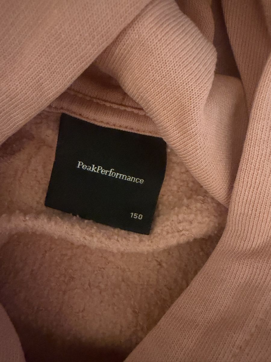 Pulls et sweat-shirts: Peak Performance Pullover Kapuze Rosa Grösse 150  – D'occasion à Feldbrunnen par cleo09 2