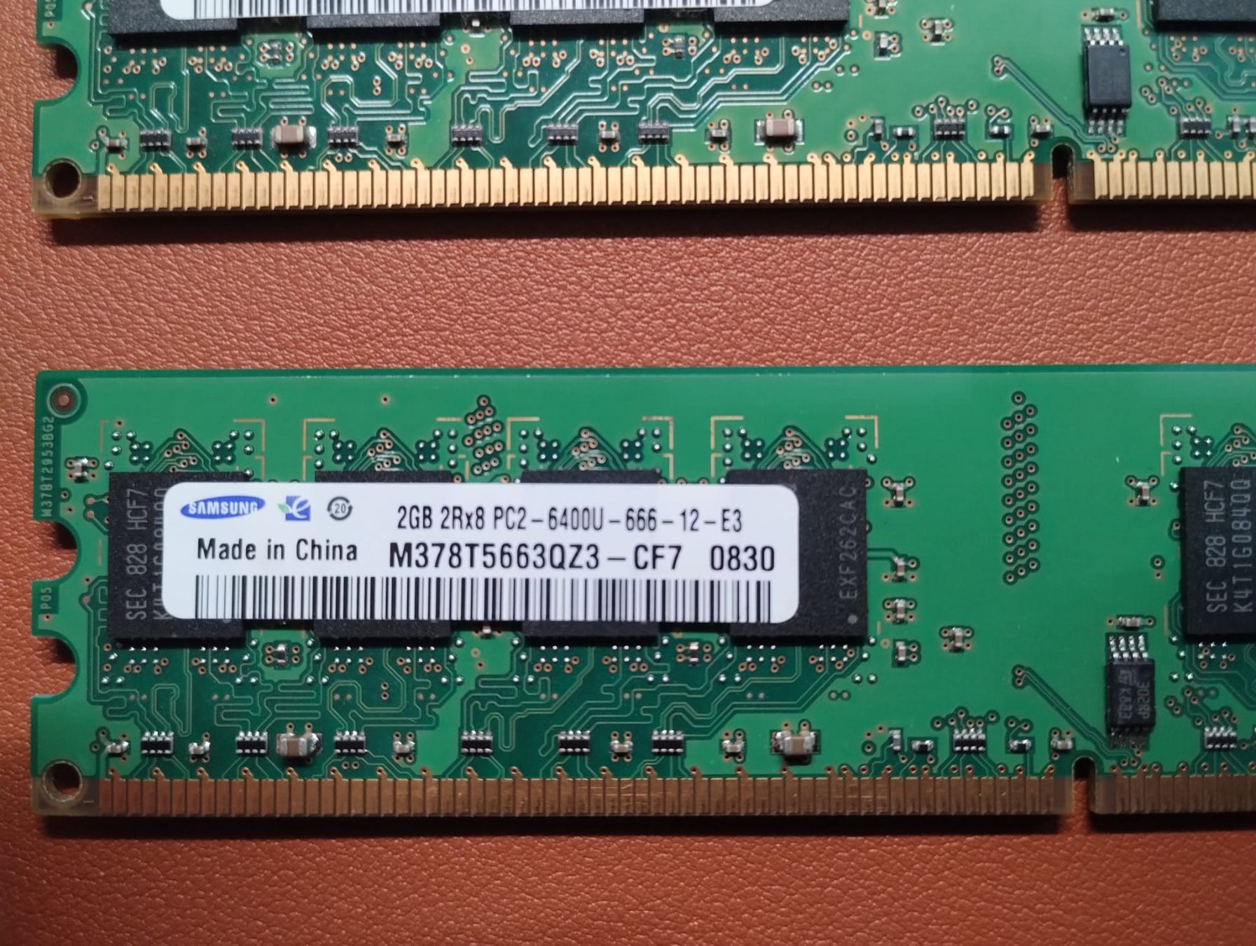 Samsung Memoria / RAM: 2x Samsung 2GB DDR2 RAM PC2-6400U 2 Stück – Usato da Weisslingen venduto da Dmusikus 2