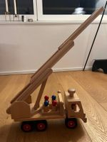 Feuerwehrauto aus Holz