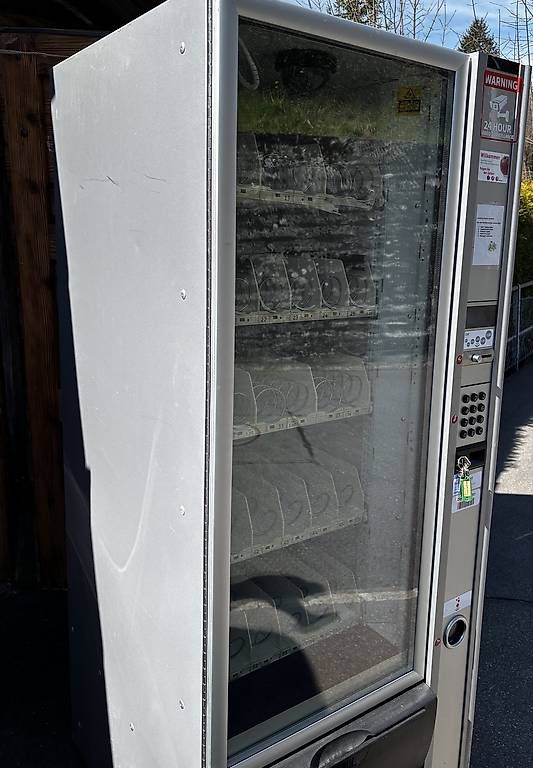 Altro per Gastronomia & Hotel: Automat Snakky MAX – Usato da Romoos venduto da Lukikam