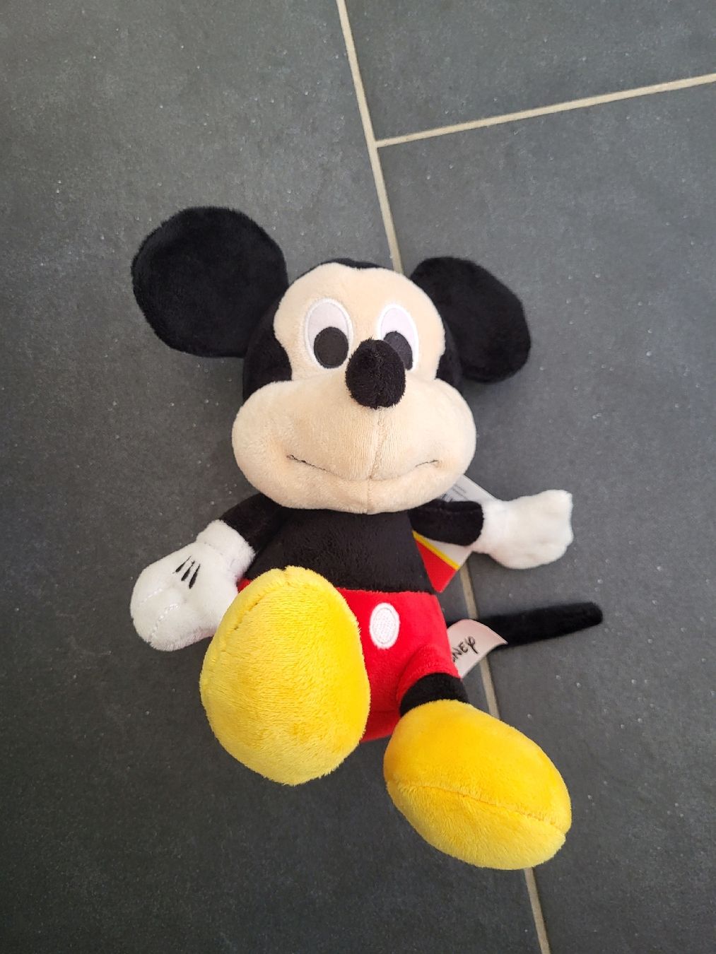 Disney Figurines: Mickey Mouse Plüsch, Neu – Neuf avec emballage d'origine à Büsserach par Fairprice_83