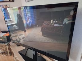 LG Plasma Farbfernseher + Samsung DVD 