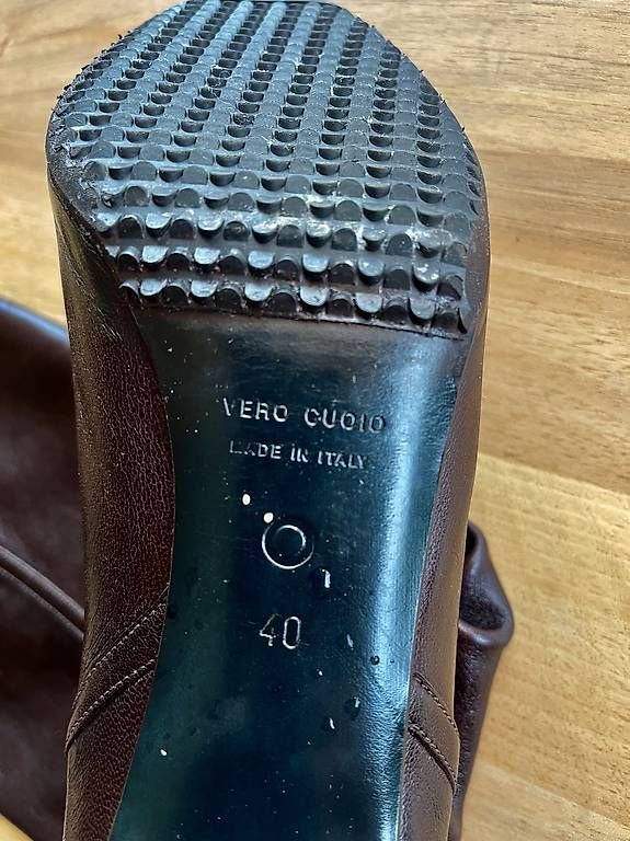 Scarpe da donna: Vero Cuoio Lederstiefel Gr 40 – Usato da Luzern venduto da Nufi6 1