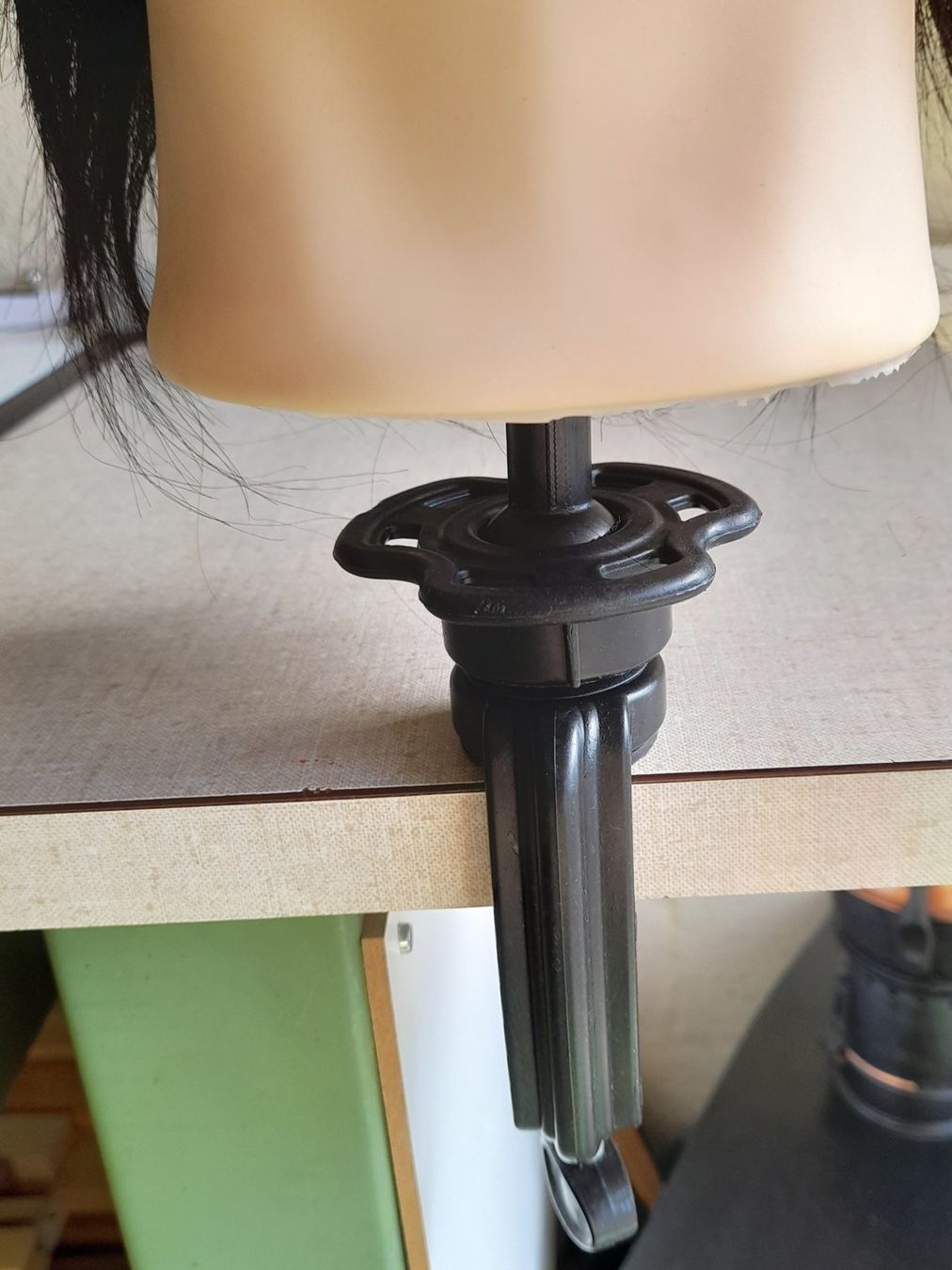 Forniture per parrucchieri: Tête de manequin – Nuovo (secondo la descrizione) da Auvernier venduto da gandalf08 3