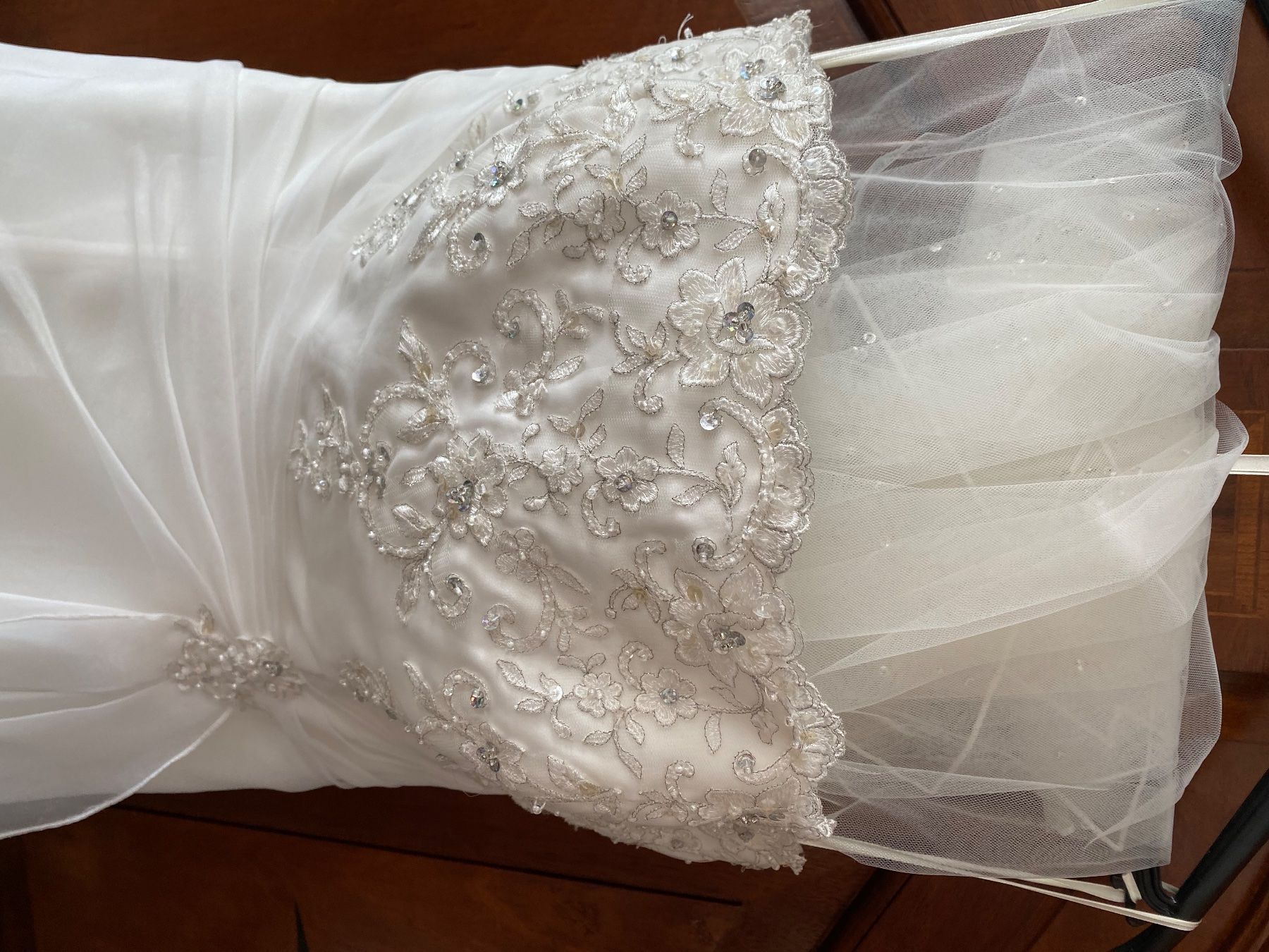 Kleider: Hochzeitskleid mit Schleier Gr. 42 – Gebraucht aus Oetwil am See von sunshine084 2