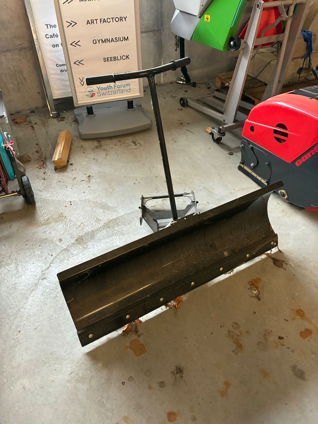 Husqvarna Sgombero neve: Husquvarna Snow Plough – Usato da Abtwil AG venduto da dan_npw9