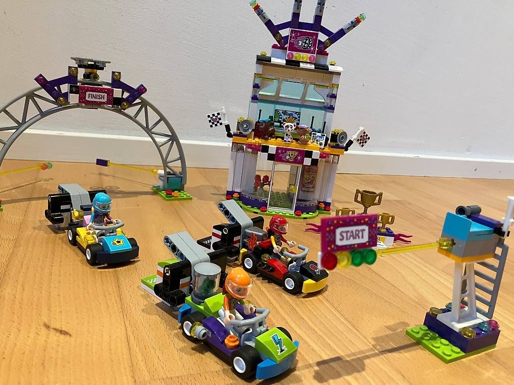 Lego Kit di costruzioni: Lego Friends 41352 Das grosse Rennen – Usato da Pfungen venduto da altijdlente 2
