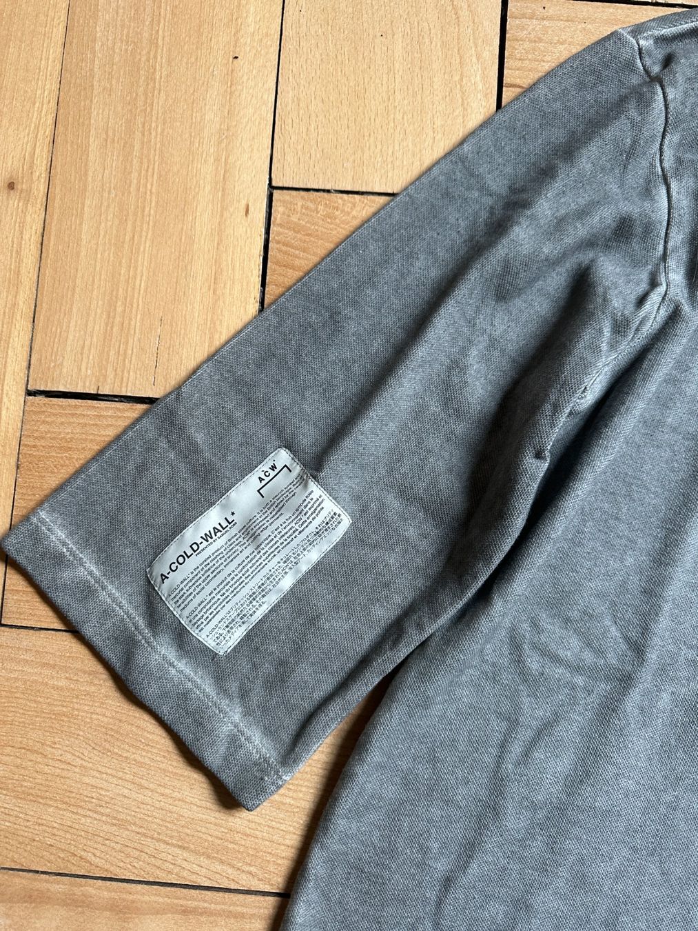 Maglioni & Felpe: A-COLD-WALL - Oberteil grau washed L – Usato da Zürich venduto da Diazaio 1