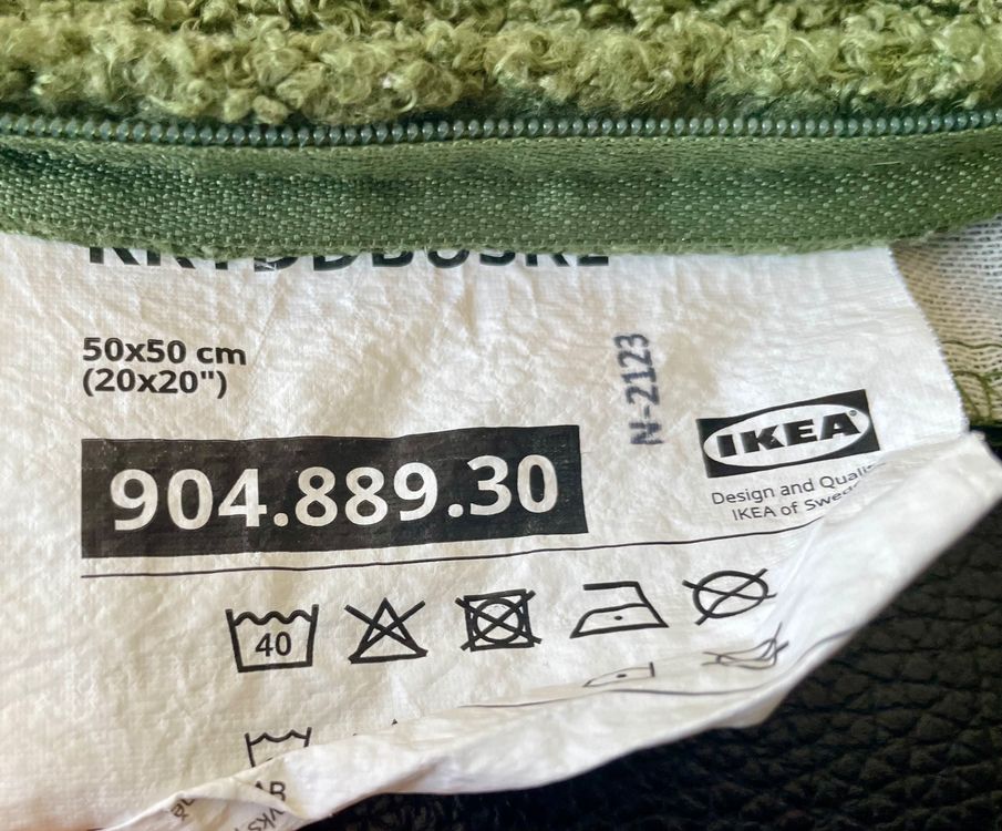 Ikea Coussins: Kuscheliges IKEA Kissenbezug grün 50x50cm – D'occasion à Zürich par tersus1981 1