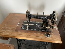 Nähmaschine alt