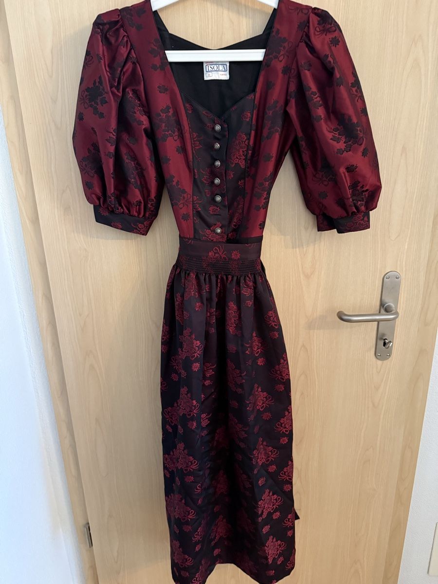 Vestiti: Dirndl Kleid bordeaux mit Blumenmuster, Grösse 36 – Nuovo (secondo la descrizione) da Zuzwil SG venduto da Boho-Style 7