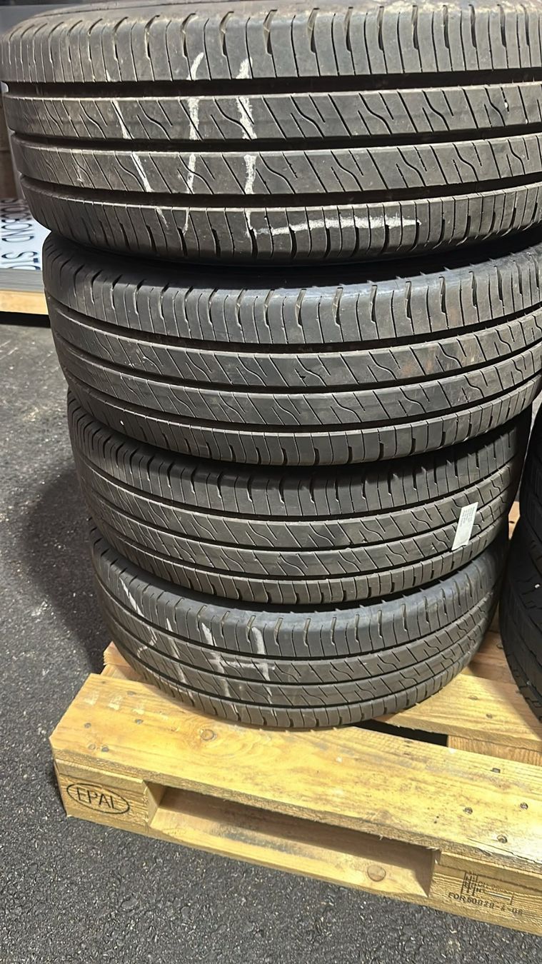 Goodyear Pneus & Roues: Goodyear Winterreifen gebr. – D'occasion à Winterthur par senero123