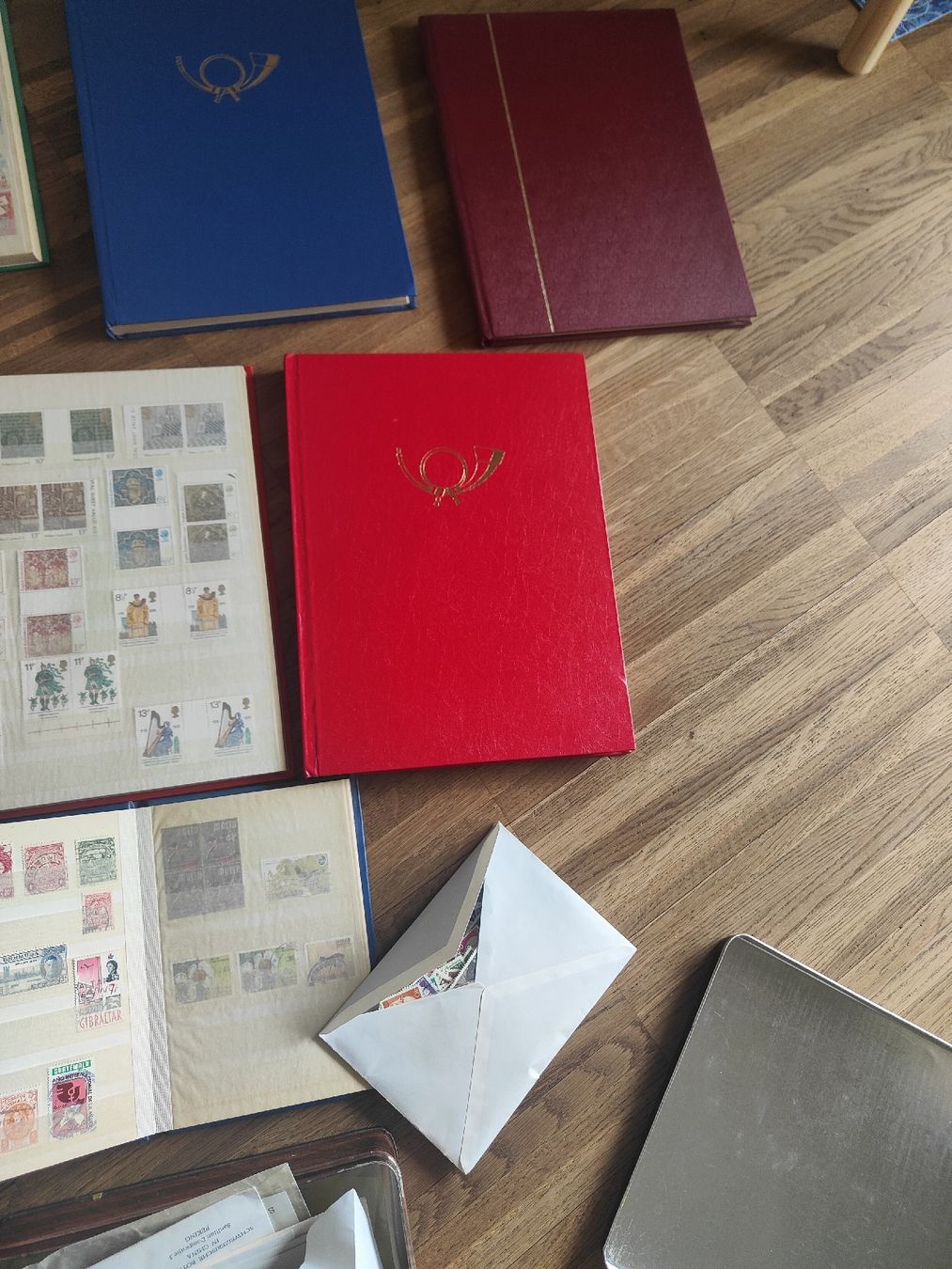 Tutti i francobolli: Briefmarkensammlung Schweizer und International • Historisch – Usato da Zürich venduto da ajt_bk2h 1
