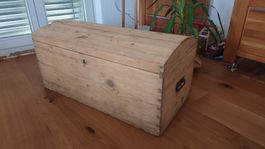 Truhe Holztruhe Kiste mit Griffen
