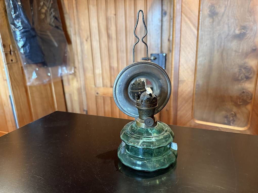 Lampade: Alte Petroleumlampe, grün – Usato da Kreuzlingen venduto da eludwig 2
