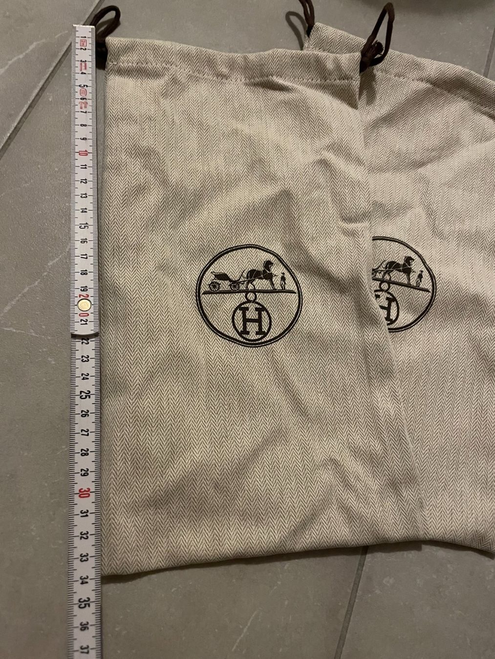 Hermès Taschen: Hermes Staubbeutel – Gebraucht aus Wilen b. Wollerau von LastChance22