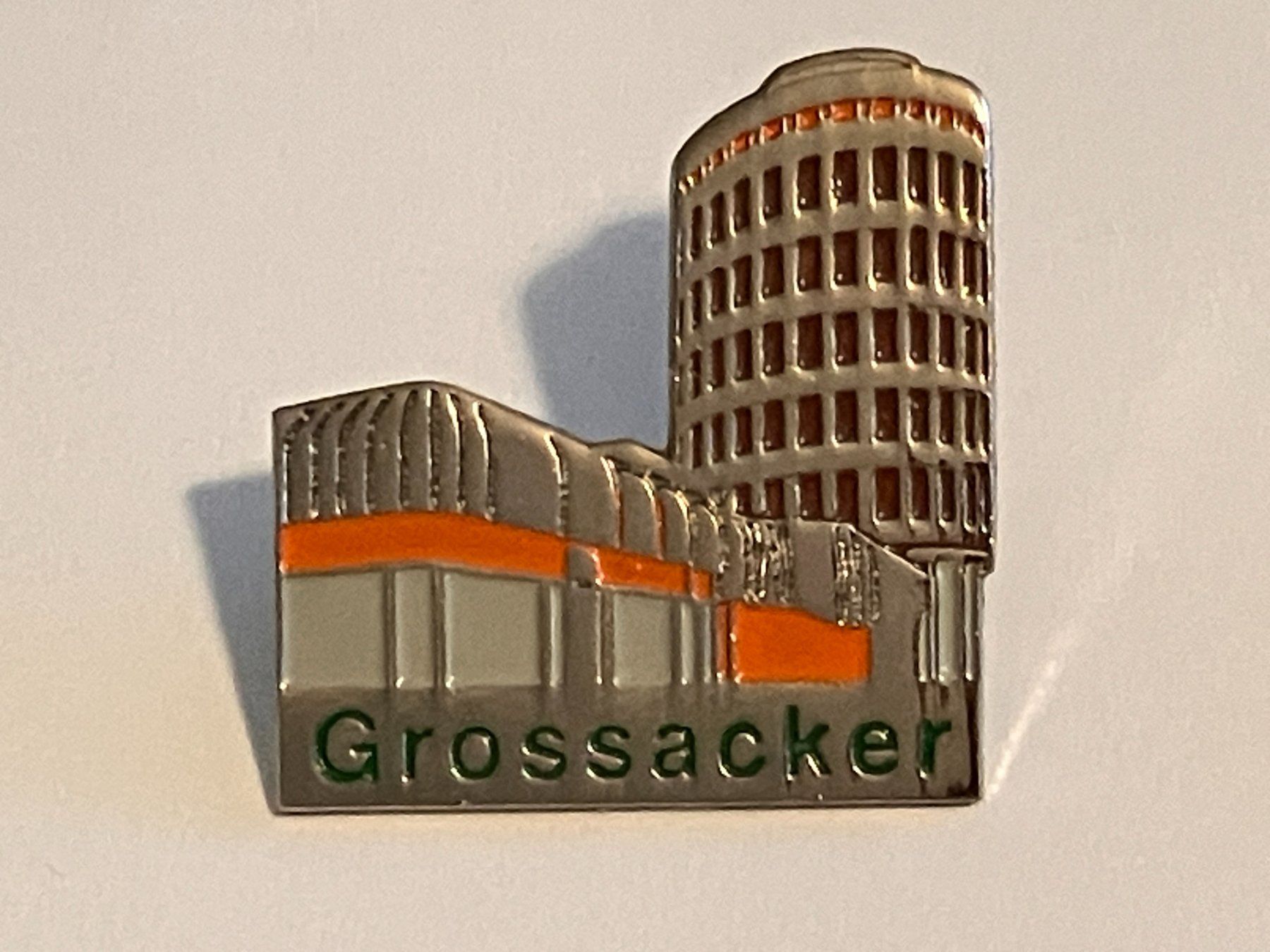 Plaketten & Abzeichen: 1 Pin Grossacker – Gebraucht aus Basel von djwwpp