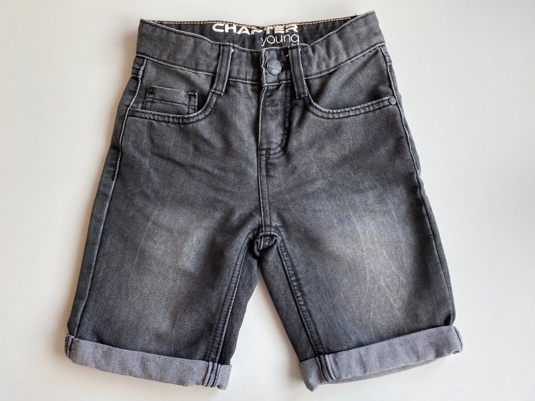 Pantaloni: Shorts 134 CHAPTER young, anthrazit – Usato da Wagen venduto da 20Ricola18