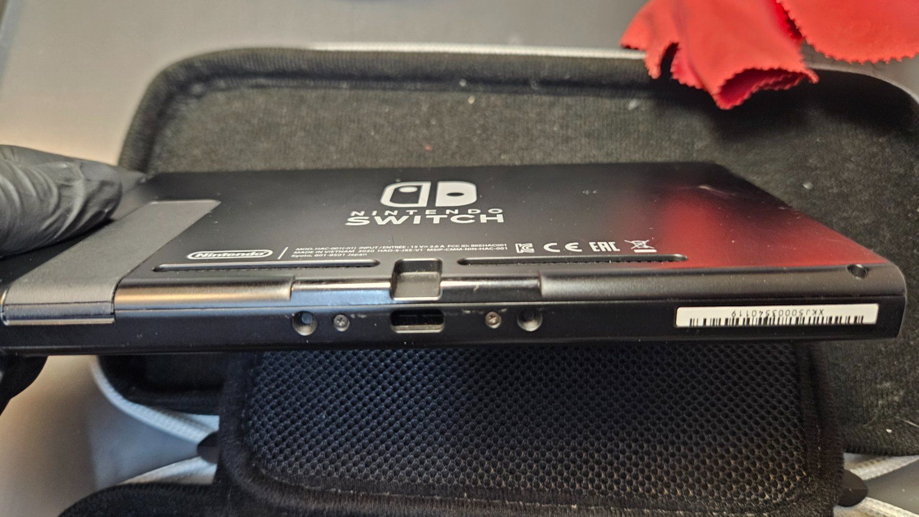 Nintendo Console: Nintendo Switch Ersatzteilset - Bildschirm mit Zubehör – Difettoso da Ebmatingen venduto da RetroVans 6
