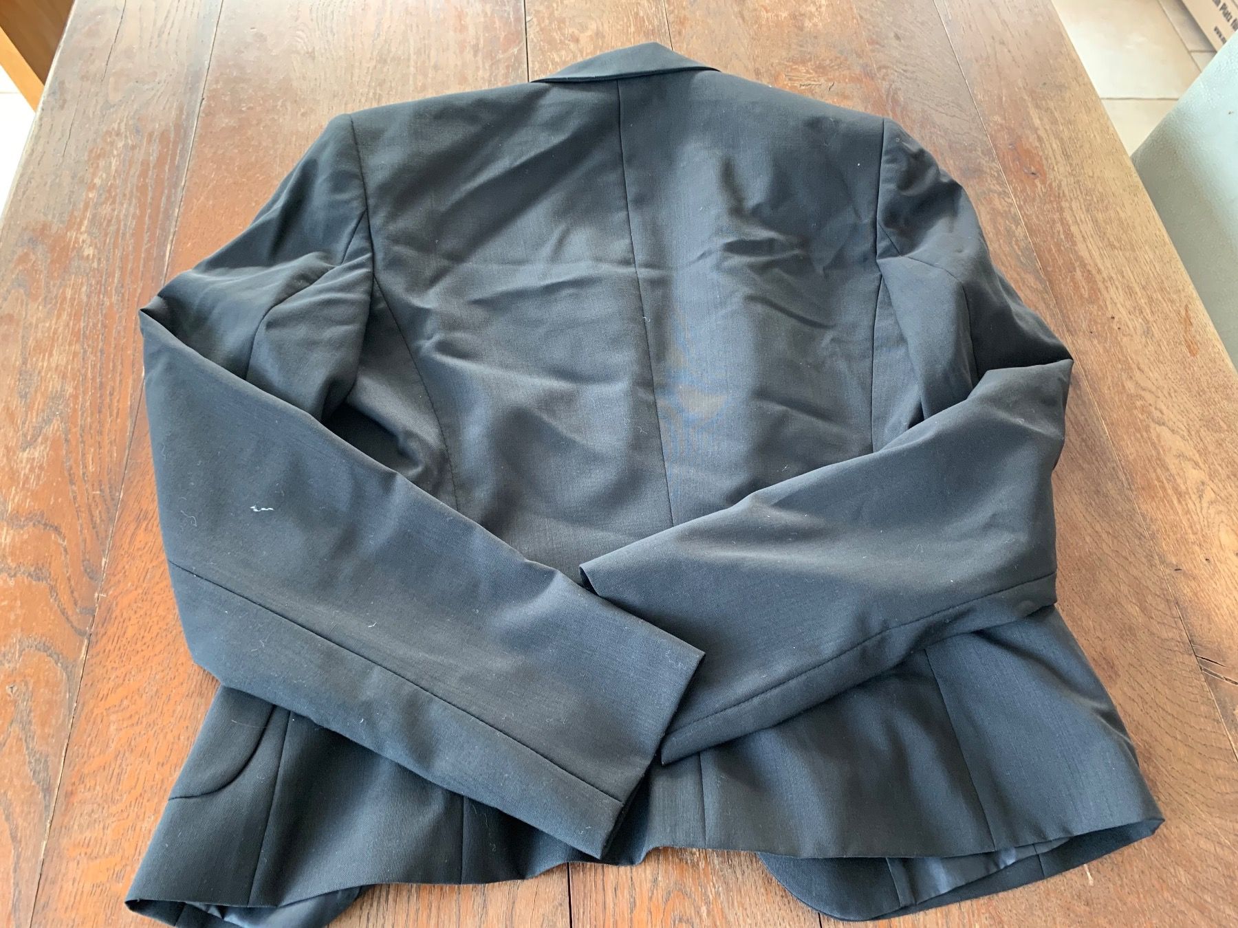 Giacche: Schwarzer Blazer von St. Emile Gr. 36 – Usato da Oberweningen venduto da Bumblebee2 1