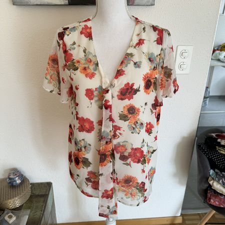 PLEIONE Blumige Bluse gr.M NEU