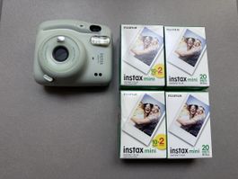 Fujifilm Instax Mini 11 Kamera mit FilmPackungen