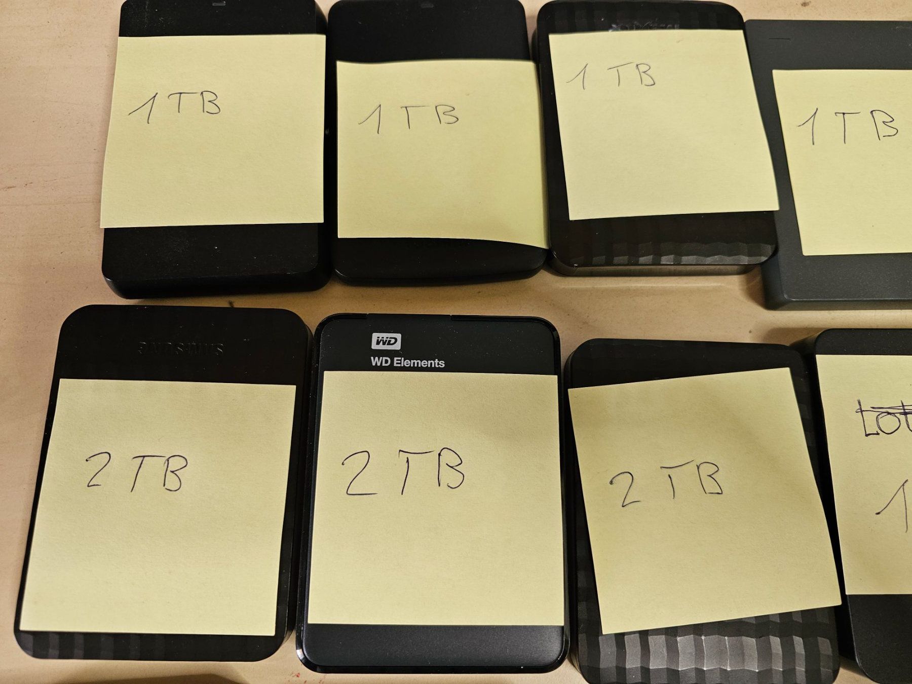 Dischi rigidi: Externe Festplatten HDD – Usato da Burgdorf venduto da weggu.666 3