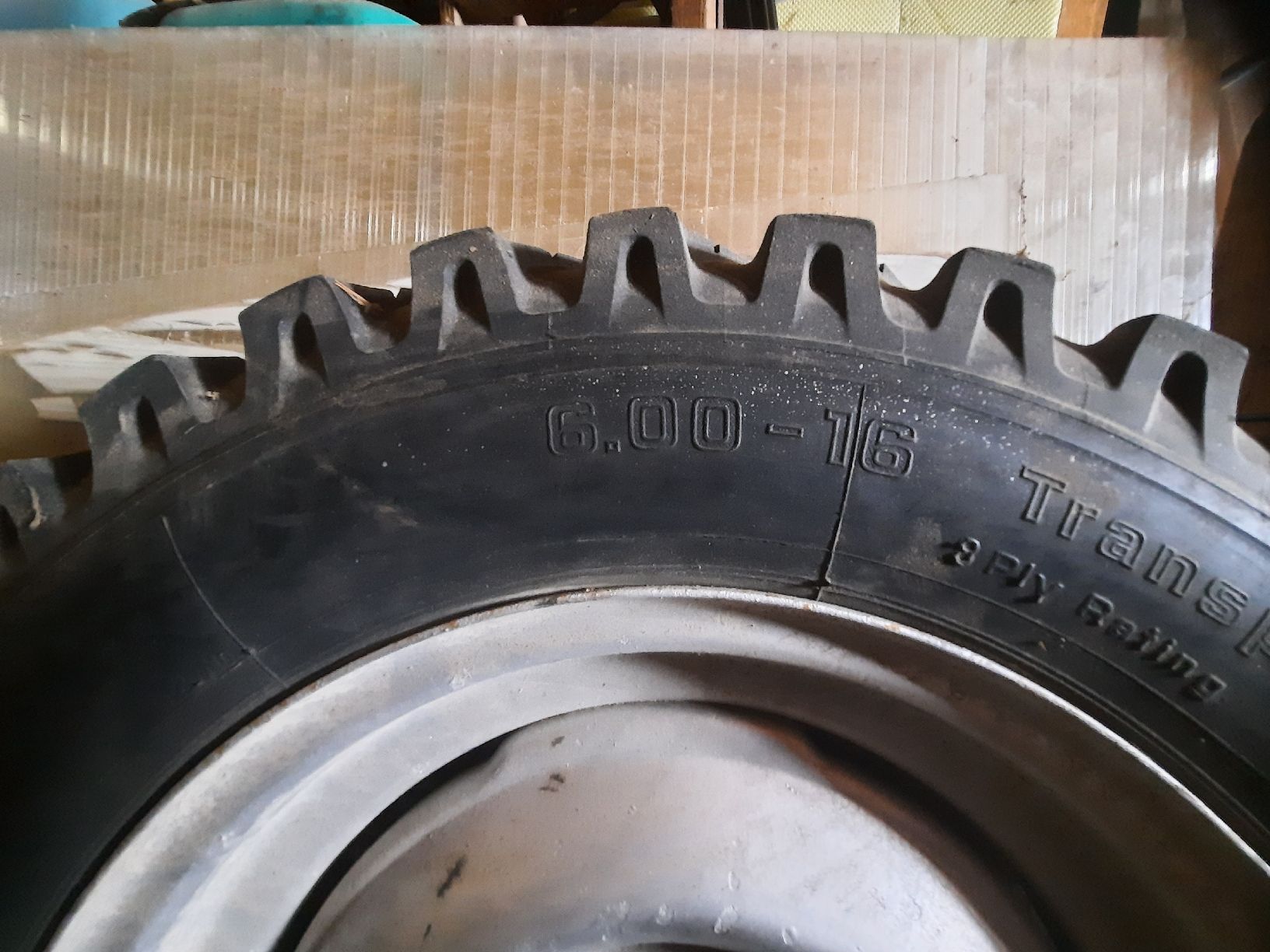 Jeep Pneumatici & Ruote complete: Roue pour Willys Jeep – Usato da La Ferrière venduto da sim_q8gs 3