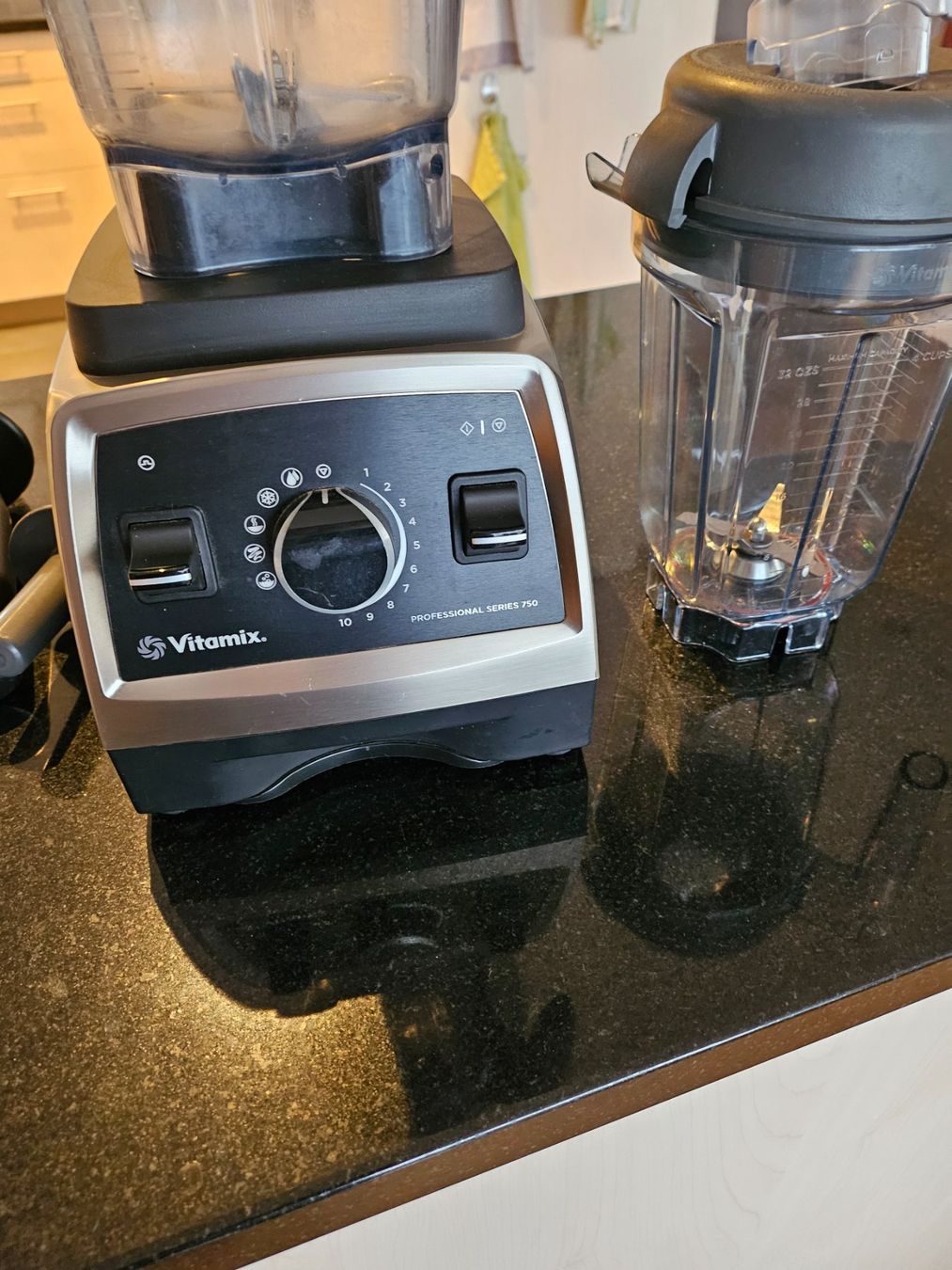 Vitamix Elettrodomestici da cucina: VITAMIX PRO SERIE 750 – Usato da Bilten venduto da dds_vj56 1