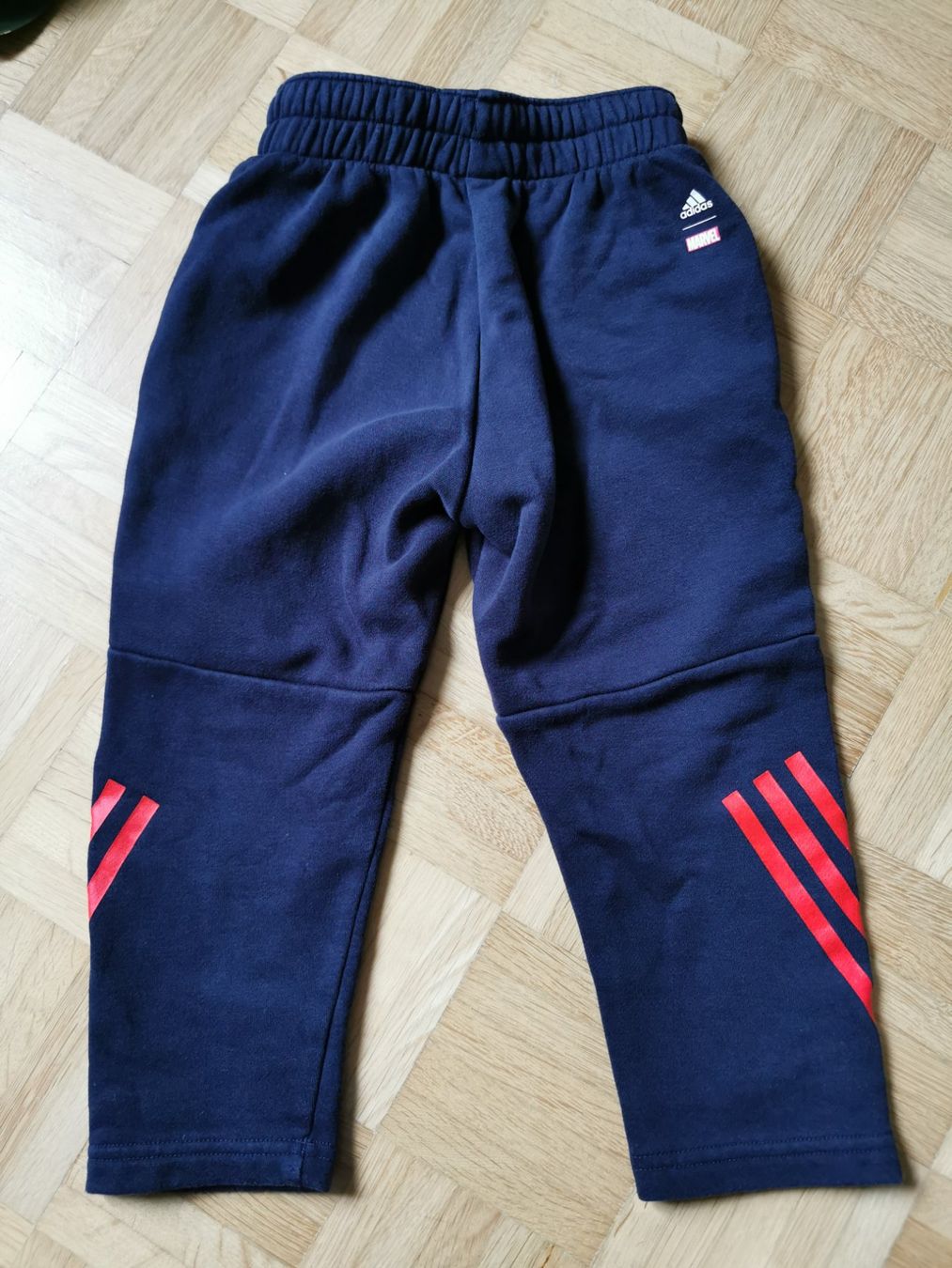 Adidas Pantaloni: Sweathose Adidas Spider-Man ca. Gr. 104 – Usato da Stäfa venduto da flamingo_17 2