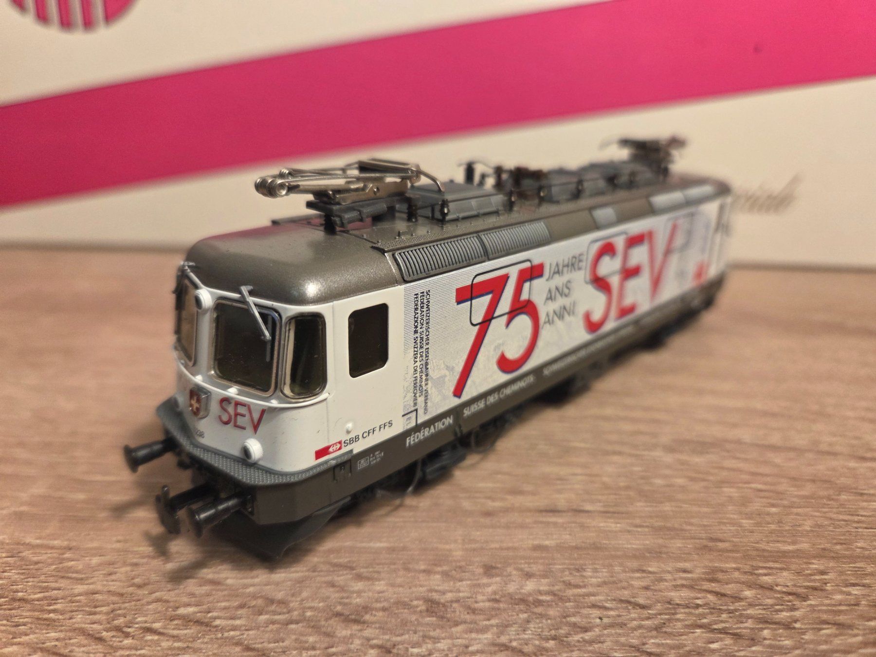 Hag Modellini di ferrovie: Hag 088 E-Lok Re 4/4" SEV SBB H0 – Usato da St-Aubin-Sauges venduto da Lo_Go 2
