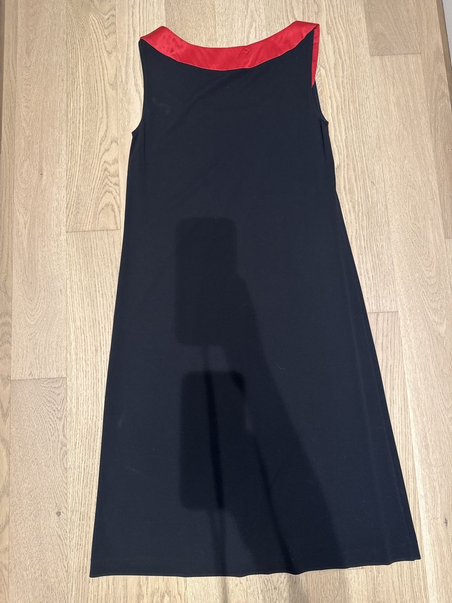 Etro Vestiti: Etro Black and Red Dress, Size Medium – Usato da Chêne-Bougeries venduto da Avion2014 1