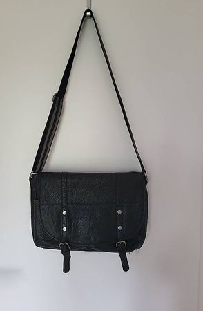 Umhänge- Schultertasche Leder schwarz