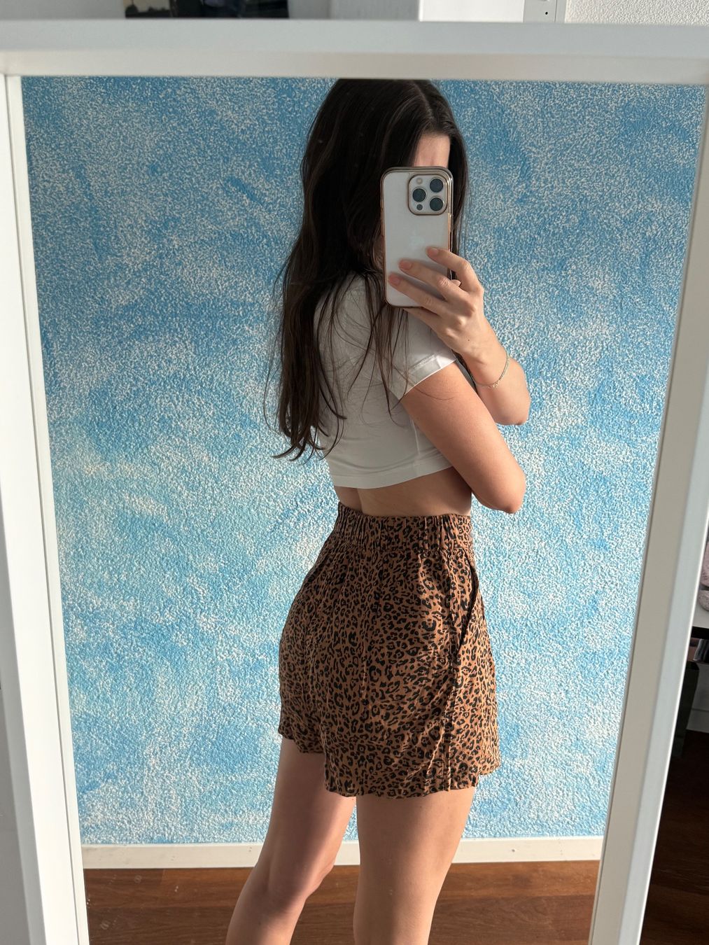 H&M Pantaloni: Leoparden Shorts – Usato da Altendorf venduto da Ga04 1