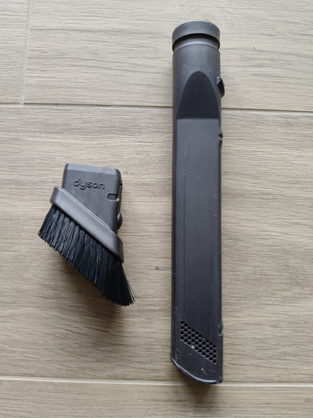 Dyson Aspirapolveri & Accessori: Dyson DC52 Multifloor Cinetic – Usato da Monthey venduto da lesaffairesdecamille 9