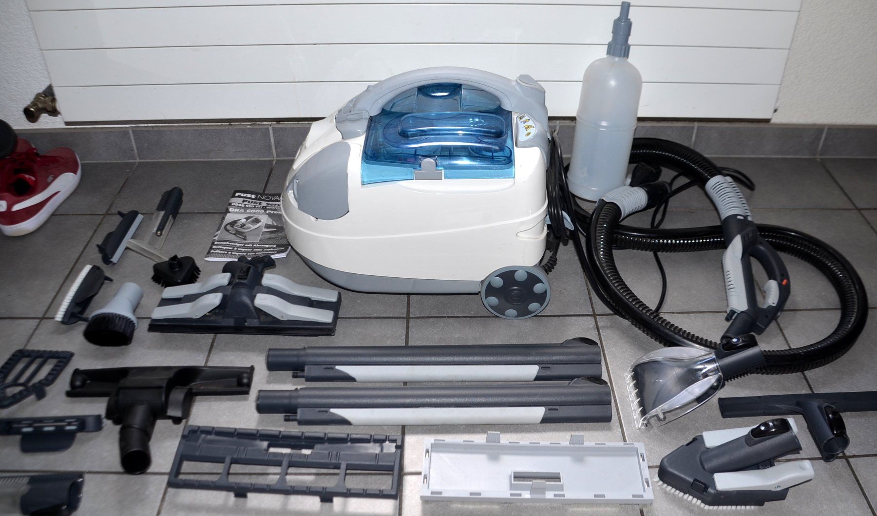 Novamatic Pulitori a vapore: Novamatic DRA 6000 Premium Dampfreiniger/Sauger – Usato da Collonges venduto da arashee 3