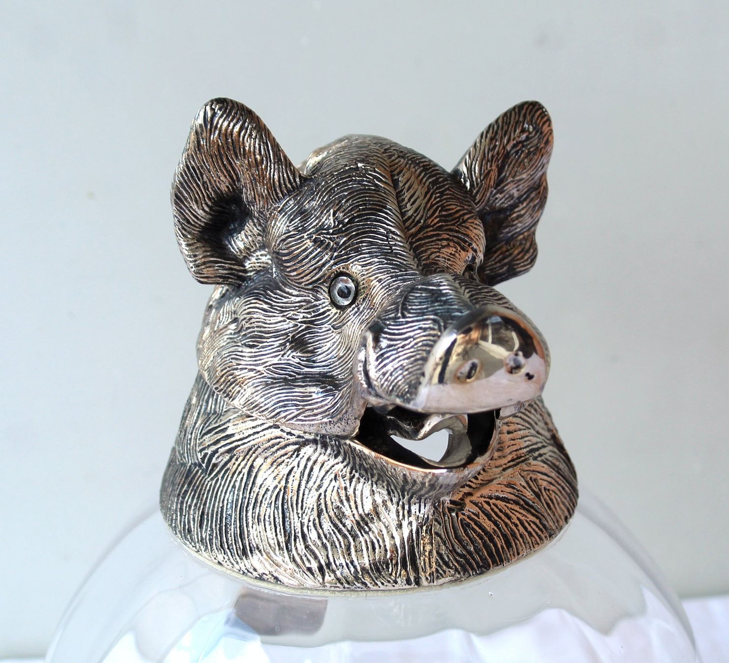 Caraffe: Grosse Valenti Spain Glas Karaffe Wildschweinkopf versilbert – Usato da Zürich venduto da Auctionata 9