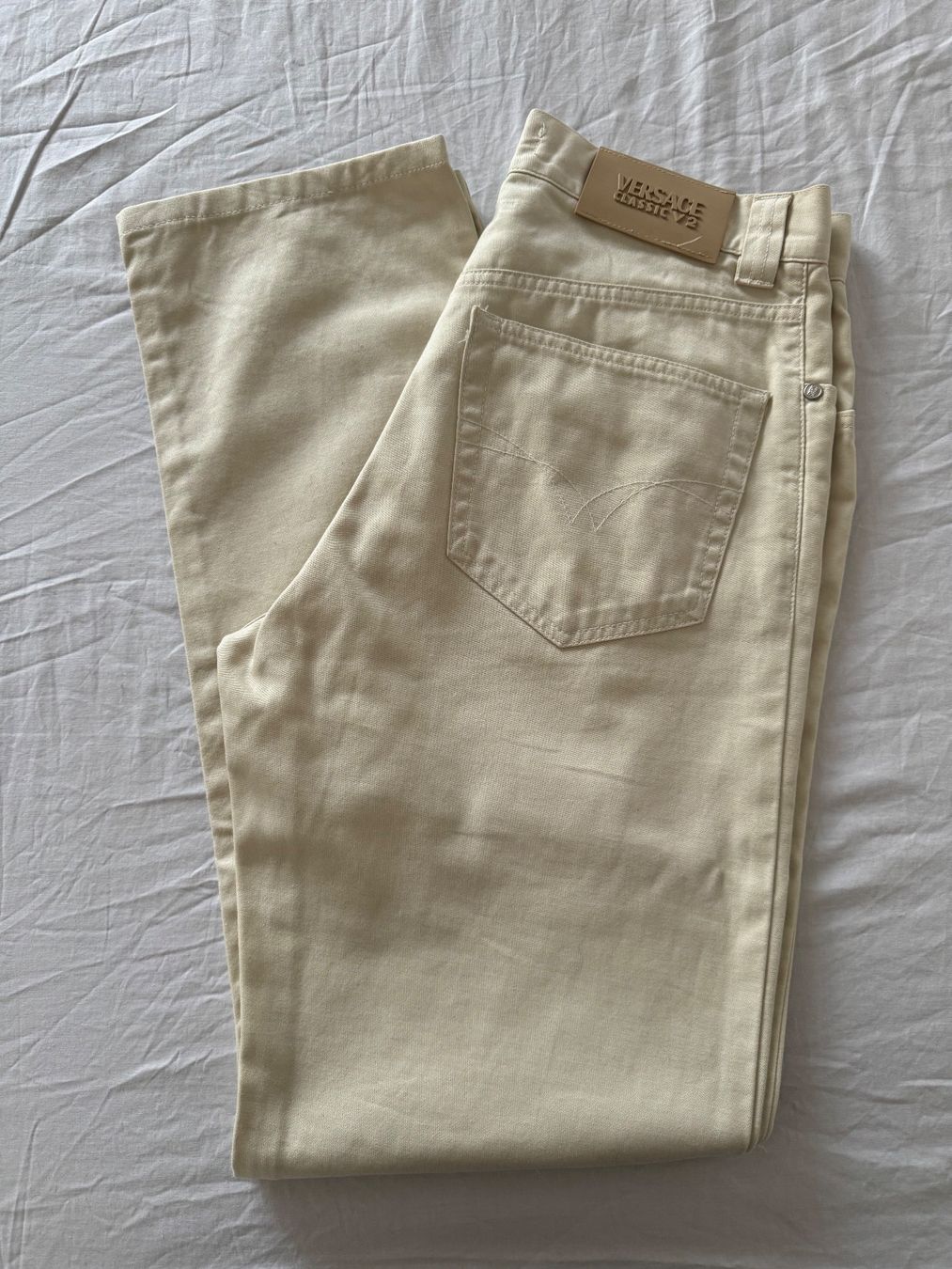 Versace Jeans: Versace jeans beige, Taille 40 – Usato da Moutier venduto da Vane-Ortiz 3