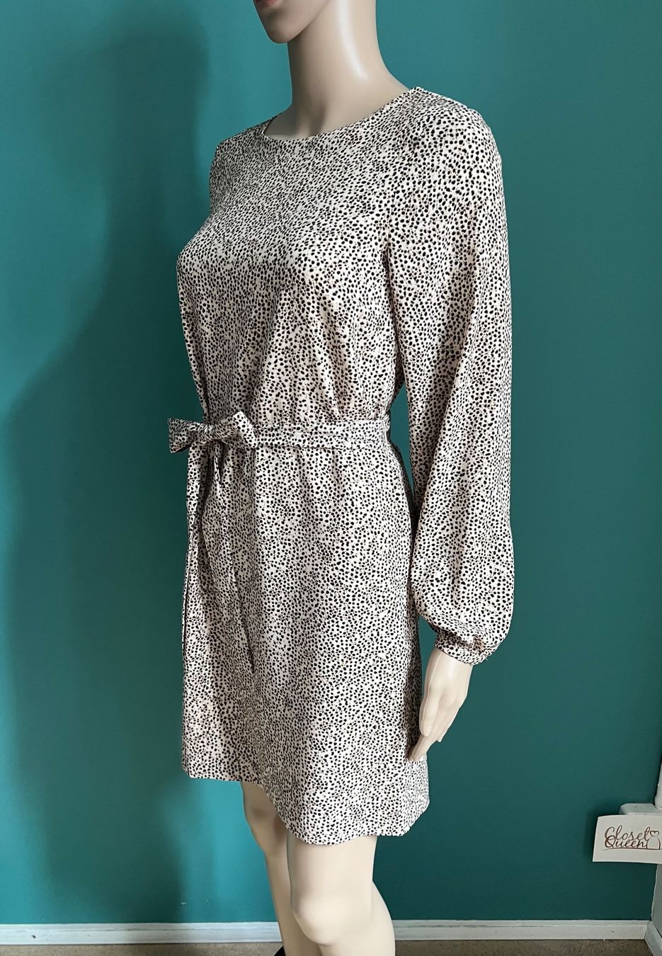 H&M Kleider: gemustertes Kleid 🤎 – Gebraucht aus Zürich von ClosetQueen 1