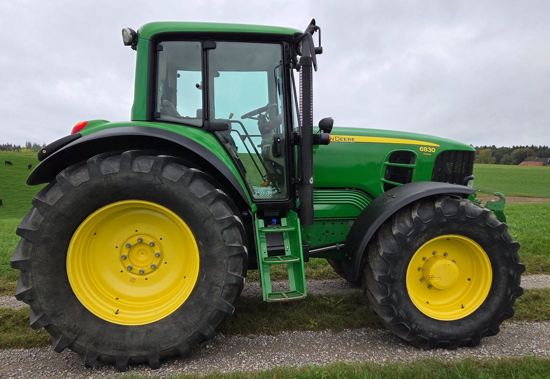 John Deere Tracteurs: John Deere 6830 Premium – D'occasion à Kirchlindach par User_246764 3
