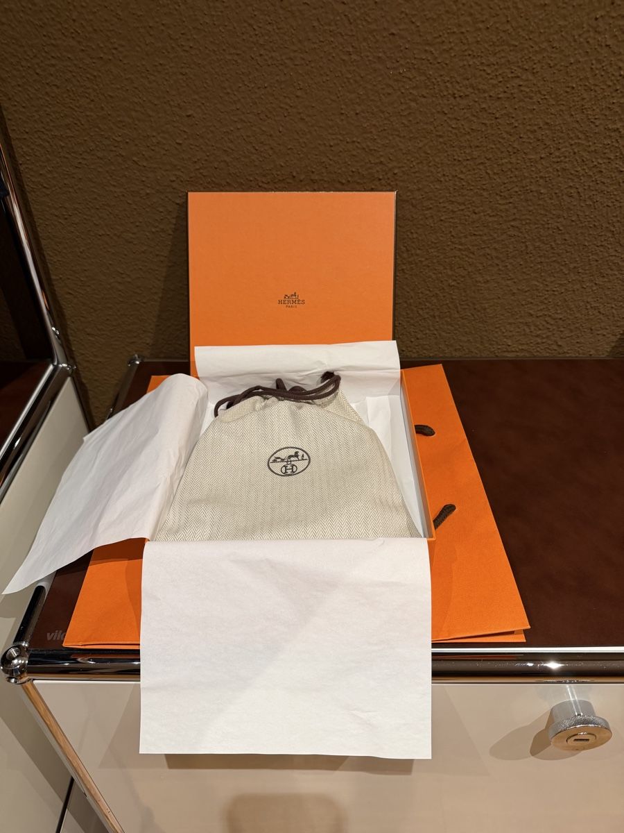 Hermès Cinture: Hermes Mini Constance Silver 70 cm reversible – Usato da Hagenbuch ZH venduto da GianLivio 2