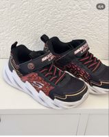 Kinderschuhe Skechers mit Lichtern Grösse 33 gebraucht