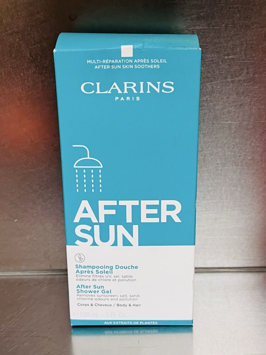 Docce: Clarins After Sun Shampooing Douche 150ml  – Nuovo (secondo la descrizione) da Winterthur venduto da gue_yf9d