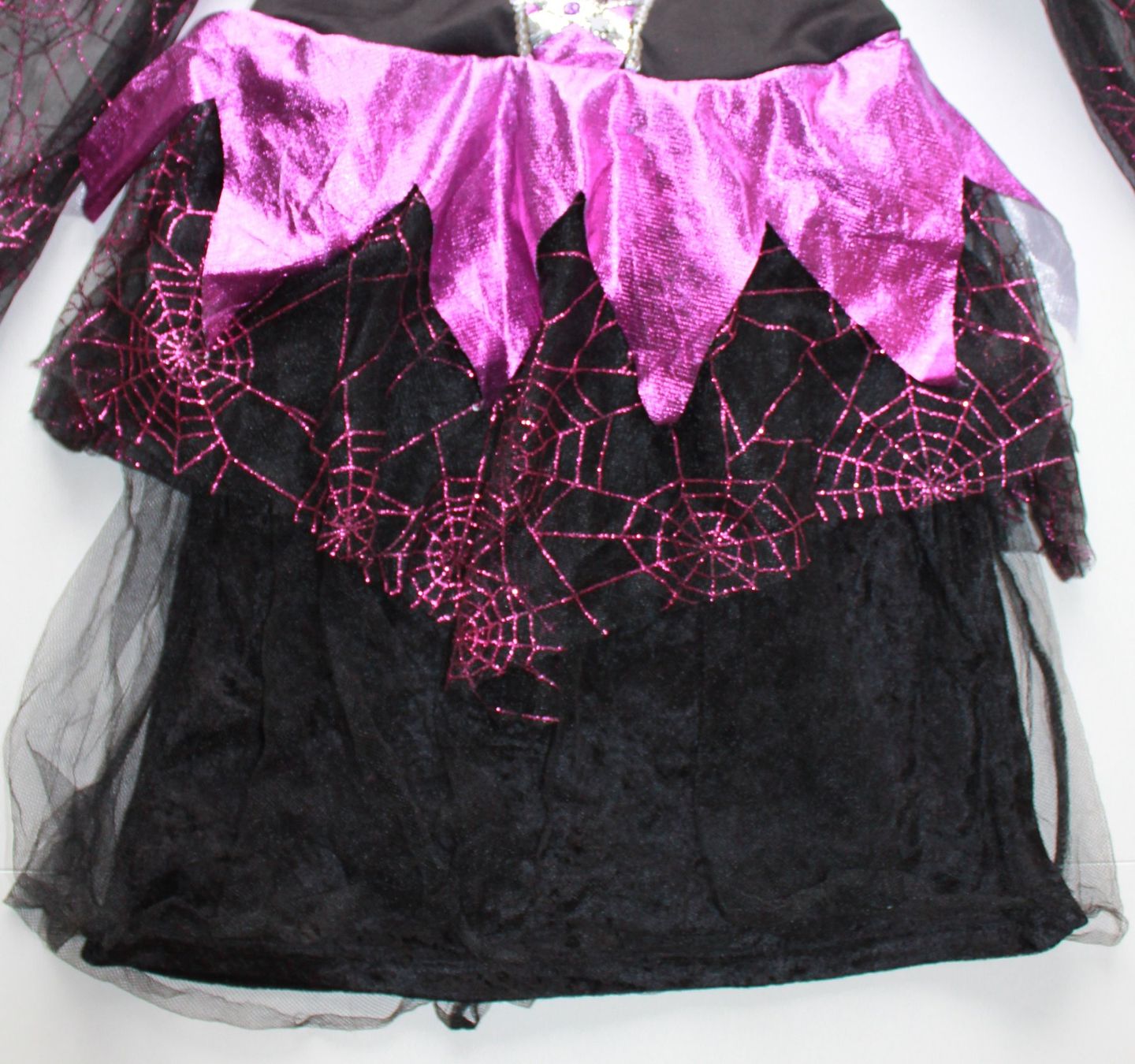 Costumi: Costume sorcière / Hexe t. 2 - 3 ans – Usato da Peseux venduto da CoolShoping 5
