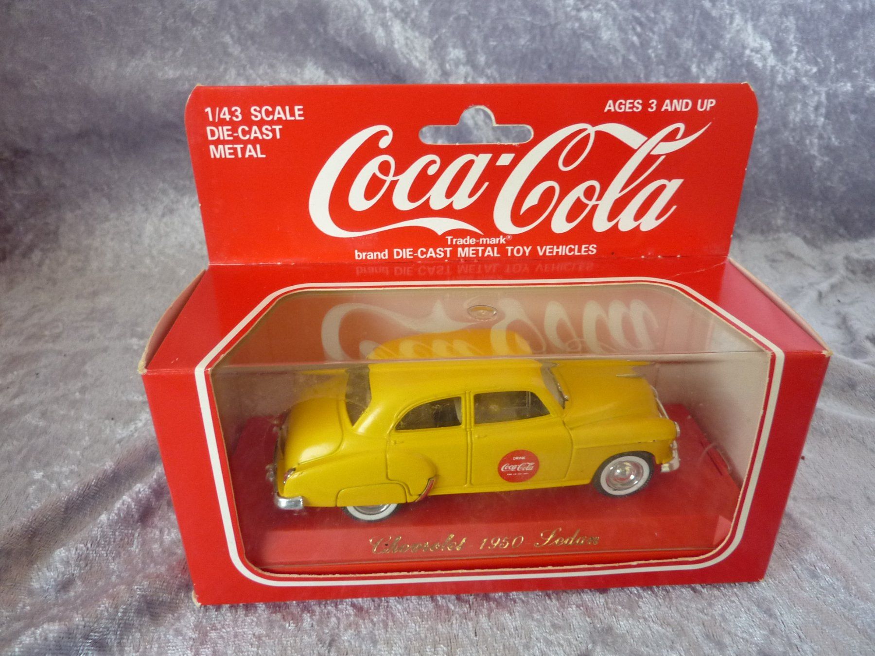 Coca-Cola Modellautos: Chevrolet Bel-Air Coca-Cola  1:43 – Neu und originalverpackt aus Dürrenäsch von modellautos4you