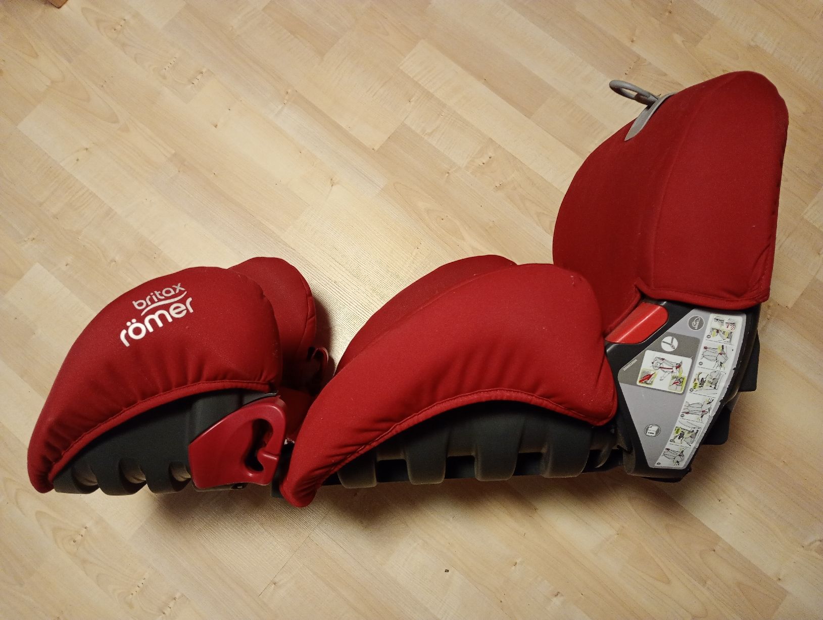 Britax Römer Auto-Kindersitze: Kinder Autositz – Gebraucht aus Wetzikon ZH von Astrostar 1